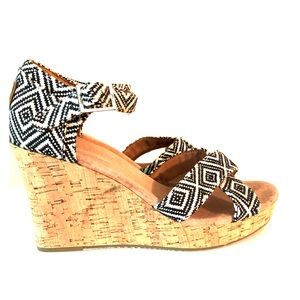 TOMS Black and White Wedge Sandal